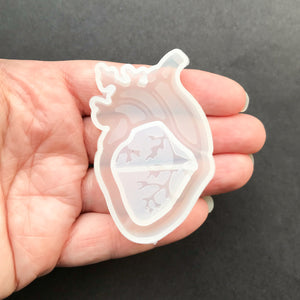 Anatomical Heart Shaker Silicone Mold For Resin, Scale View