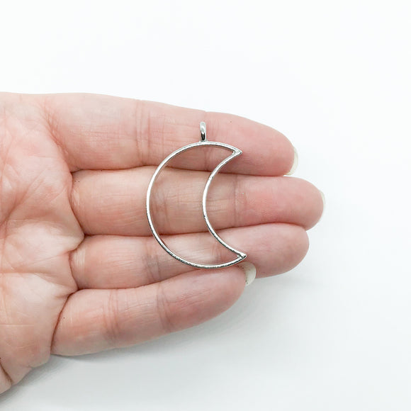 Half Moon Open Bezel For Resin, Held In Hand
