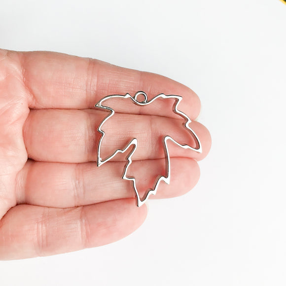 Maple Leaf Open Bezel (Silver Tone)