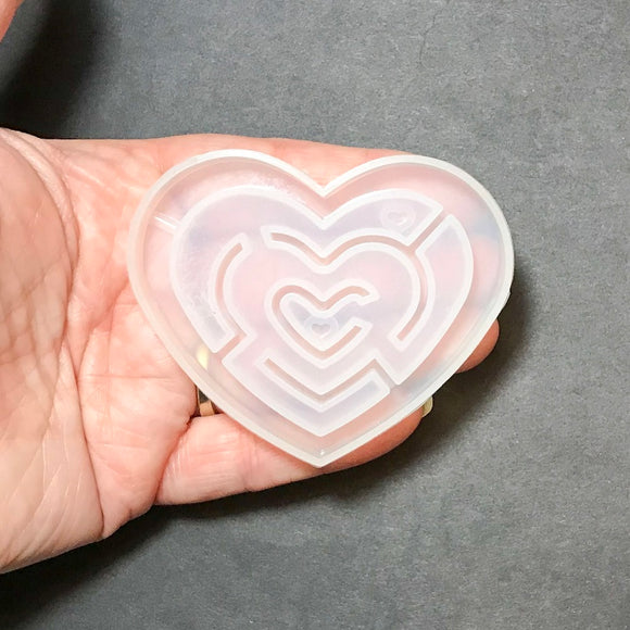 iSuperb 7 Pcs Resin Shaker Molds Creative Maze Resin Molds Quicksand Molds Silicone Molds Drink Bottle Heart Shaped Resin Casting Molds with 60